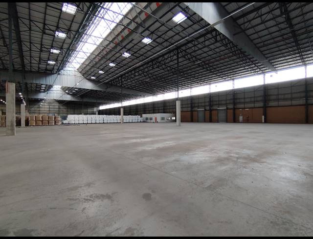 13,926M² WAREHOUSE TO LET IN GOSFORTH PARK